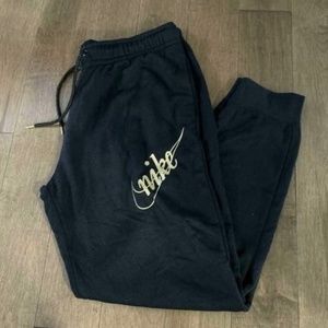 Nike Sweatpants